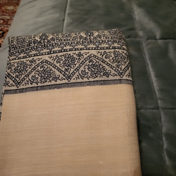 Scarf - Picture 3 of 3